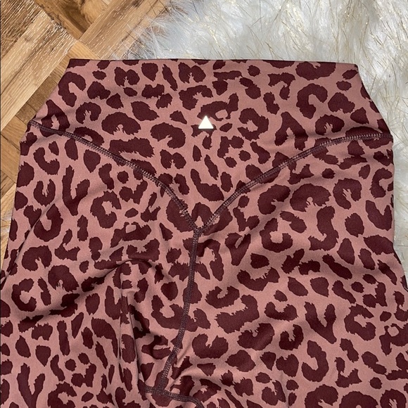 Balance Athletica Limited Edition Cheetah - Picture 7 of 7